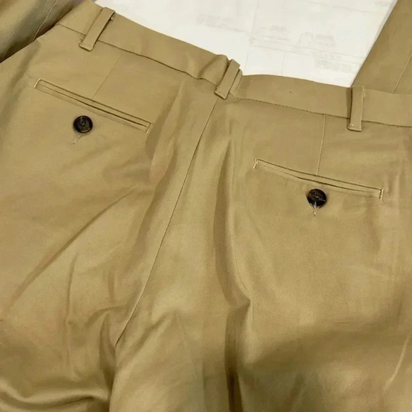 Tommy Hilfiger Pants - Picture 7 of 7